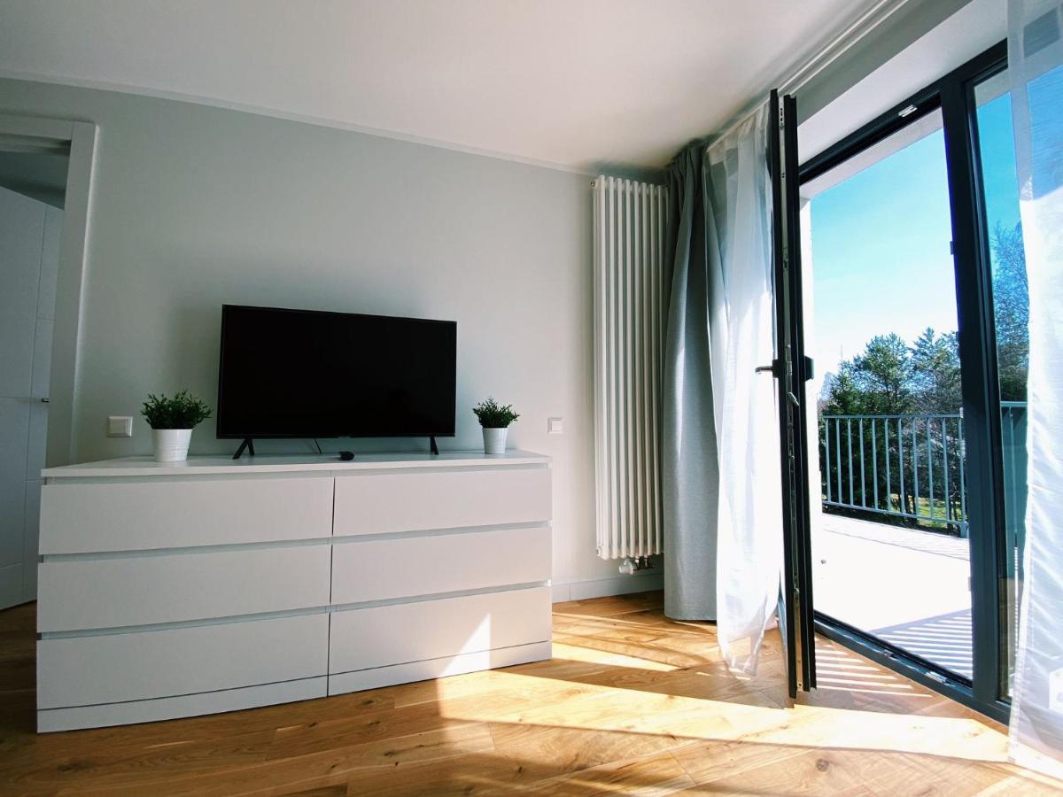 Albatross Mini - 2 Room Seaside Air-Conditioned Apartment With Balcony Ķesterciems Esterno foto